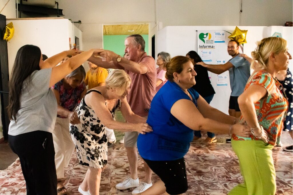 ENCUENTRO ADULTOS MAYORES (6)