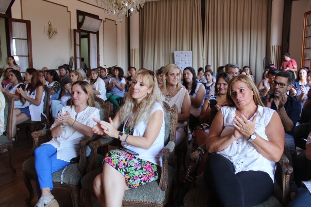 MATERIAL EDUCATIVO (4)