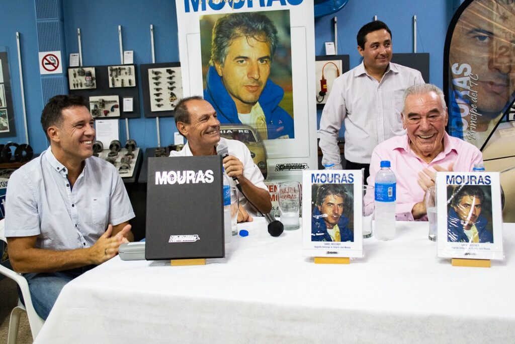 PRESENTACION LIBRO ROBERTO MOURAS (2)