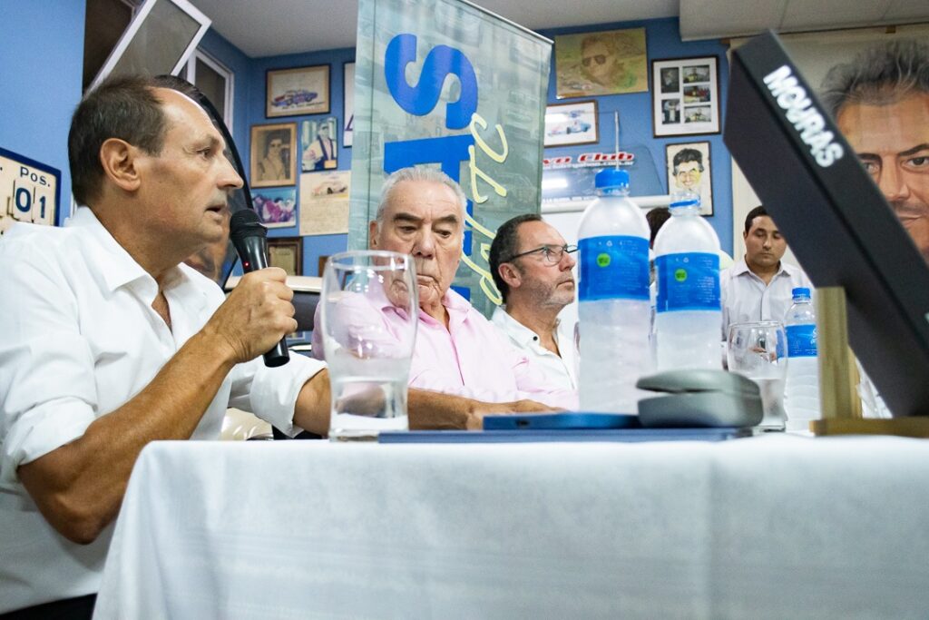 PRESENTACION LIBRO ROBERTO MOURAS (3)