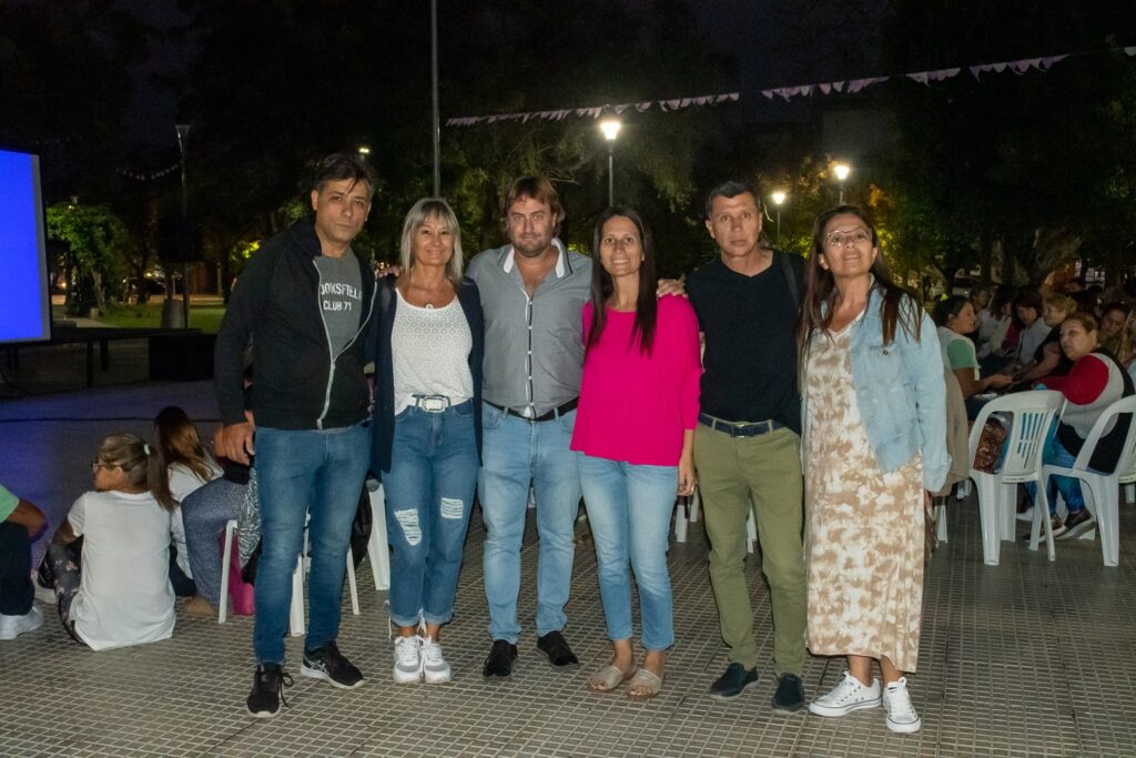 PROYECCION PELICULA 1985 (3)