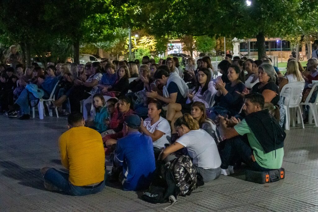 PROYECCION PELICULA 1985 (4)